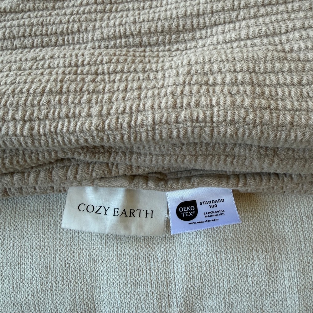 Cozy Earth Bamboo Quilted Coverlet Queen Driftwood Ribbed Bedding Blanket - Picture 3 of 7